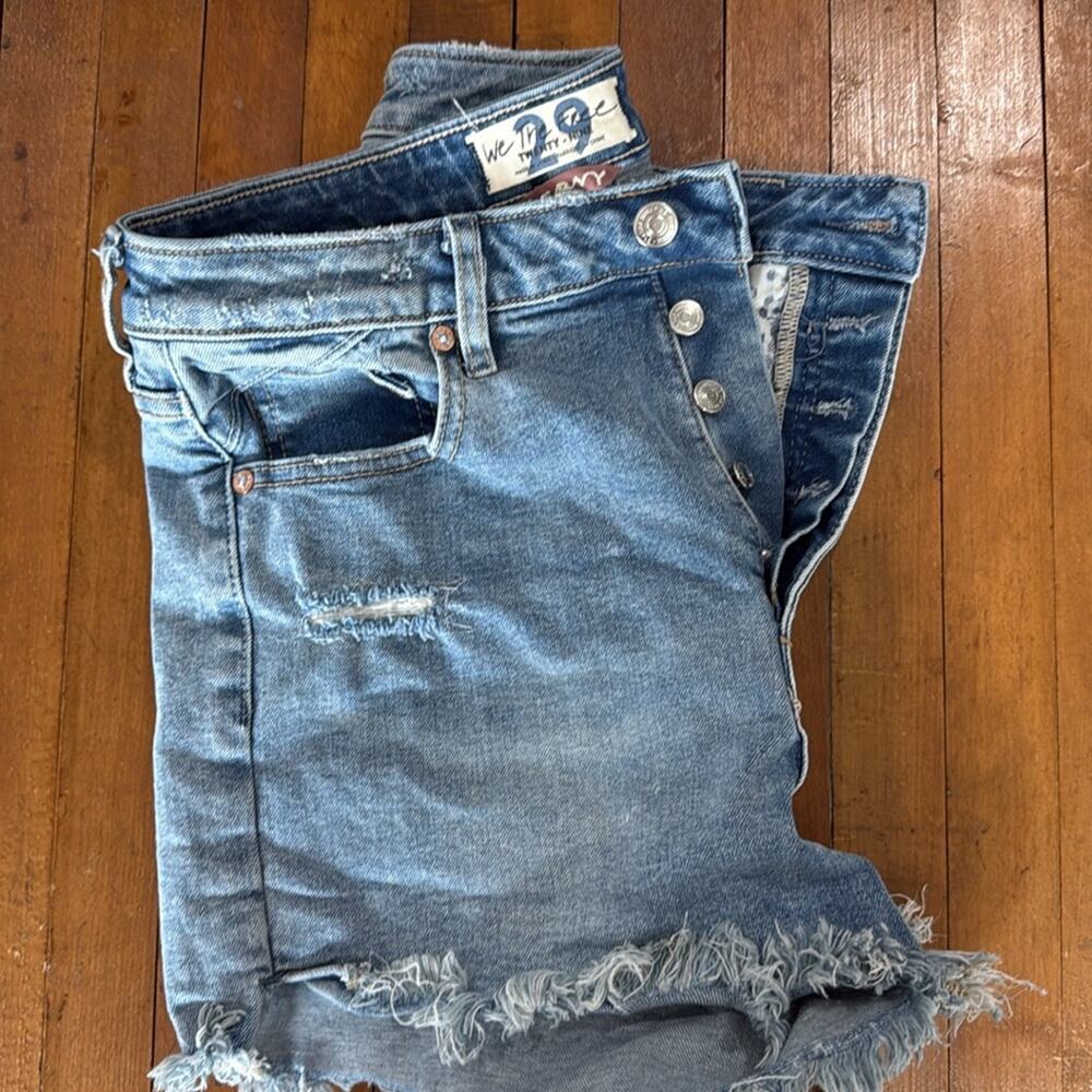 We The Free CRVY Button  Fly Distressed Cutoff Jean Shorts 30x3" Size 29